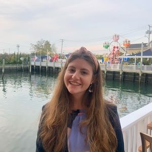 Meet your Posher, Lorena